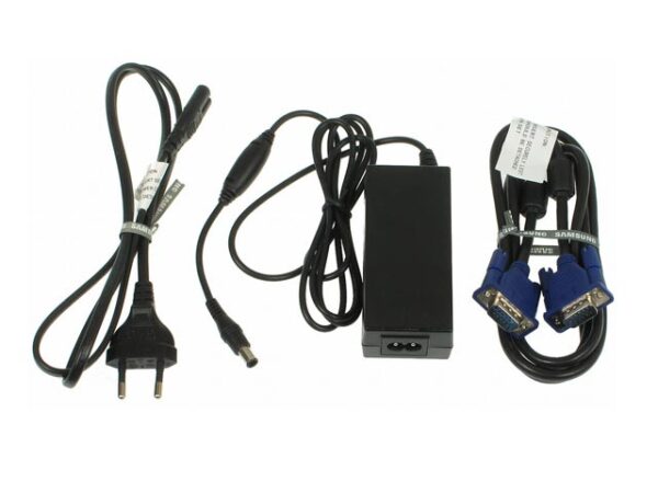 кабели и адаптери за Монитор Samsung S22D300 втора употреба